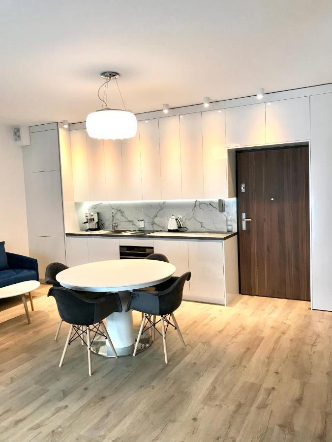 Apartament Rodzinny Z Dużym Tarasem Pogorzelica  Bagian luar foto